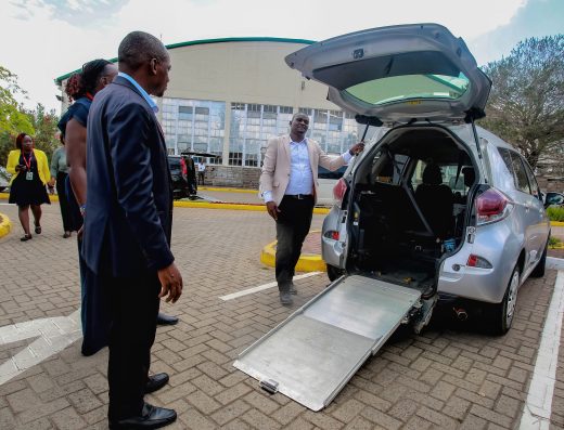 Toyota Ractis with Wheelchair Ramp